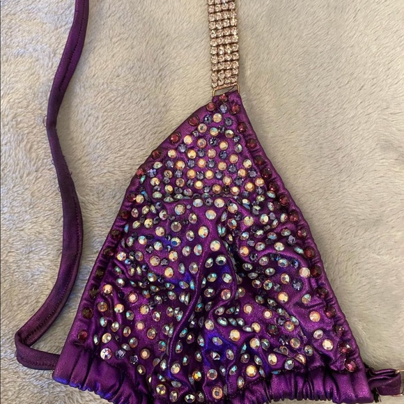 Bikini Competition Bikini - Picture 2 of 3